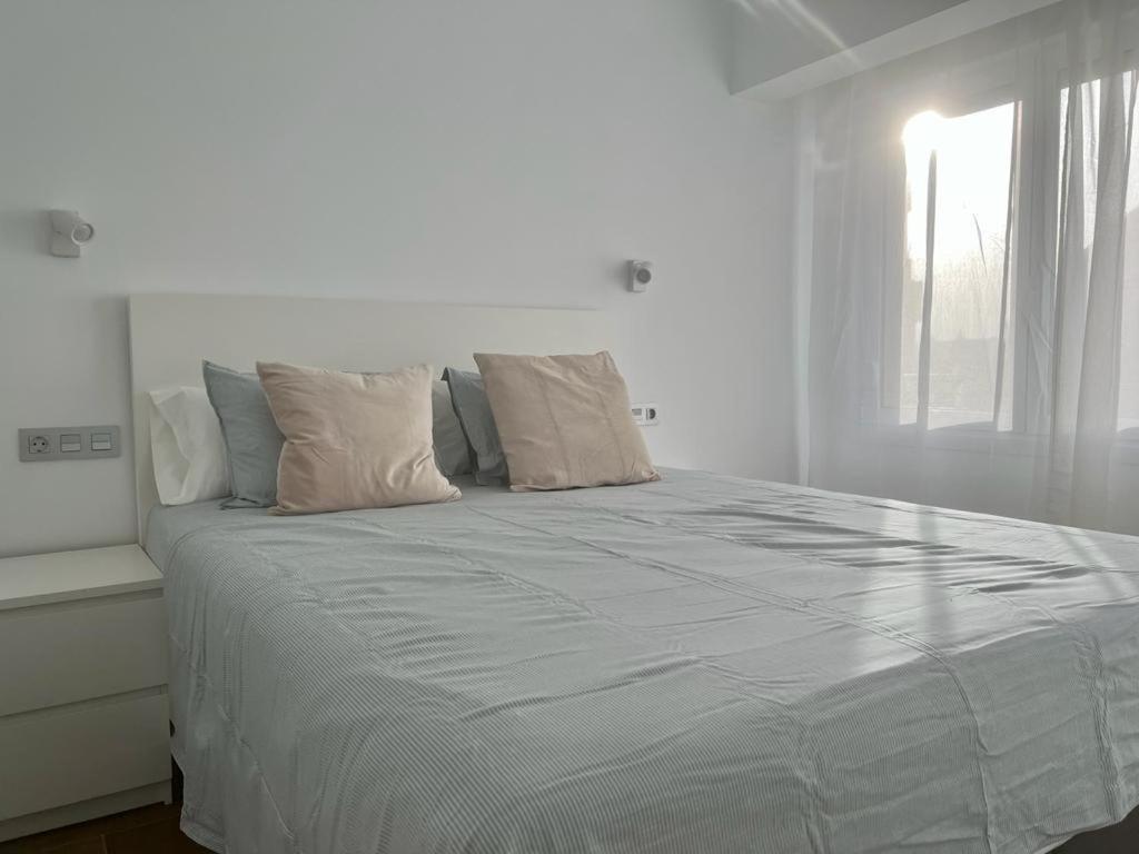 Malagueta 1 Linea De Playa Apartment Málaga Exterior foto